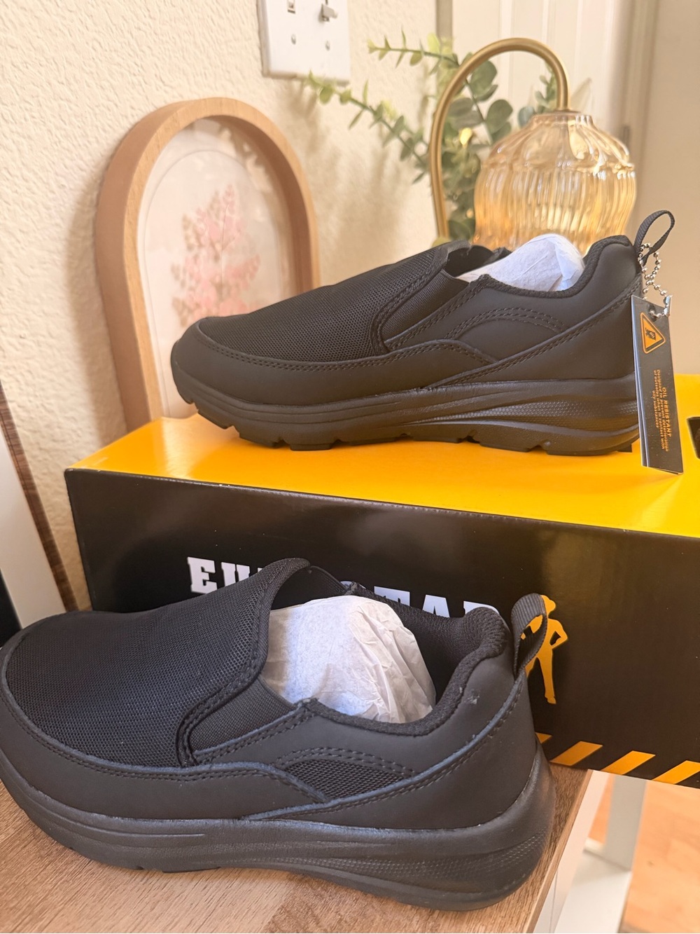 New women’s Slip-On oil resistant work Shoes